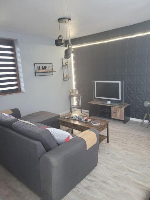 Petite Maison Cosy En Duplex Eguelshardt Buitenkant foto